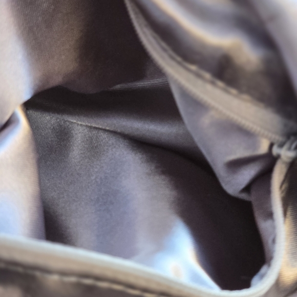 Vintage Gray and Black Hobo Bag (Purse) with Art Deco Beadwork - Picture 5 of 9